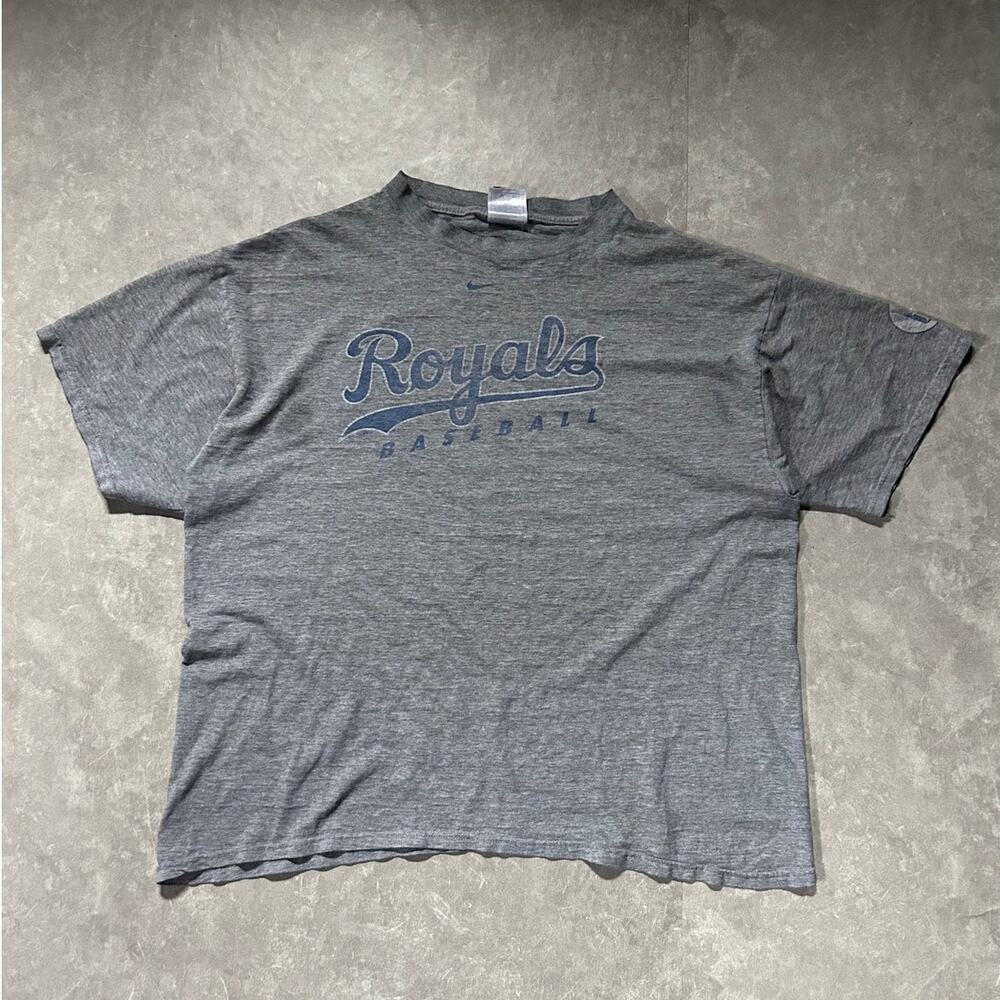 2000s Vintage Kansas City Royals Nike Faded Gray T Shirt -L